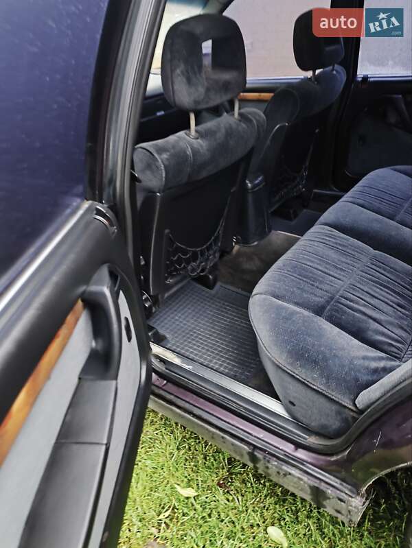 Седан Opel Omega 1993 в Ильинцах