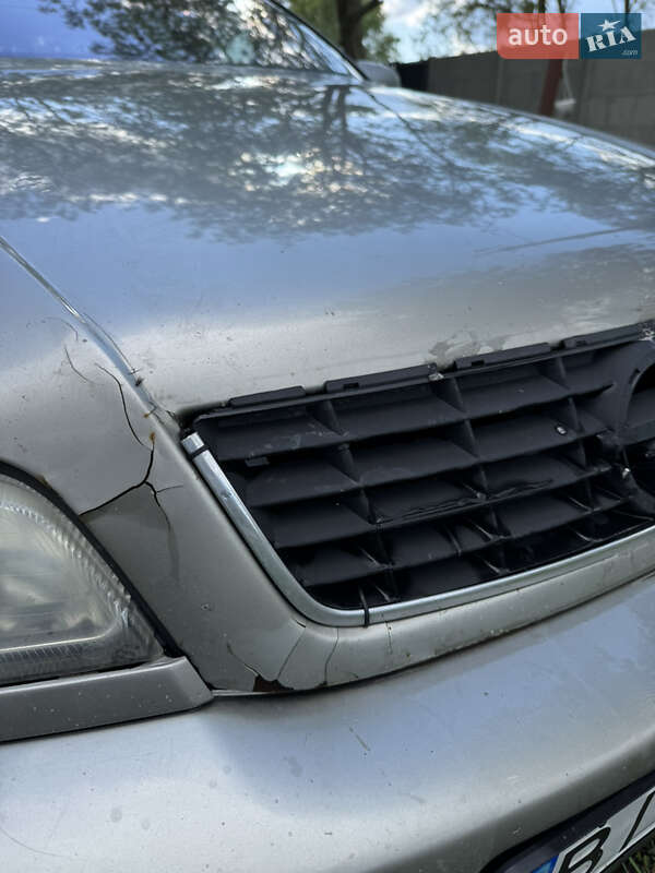 Седан Opel Omega 2002 в Полтаве