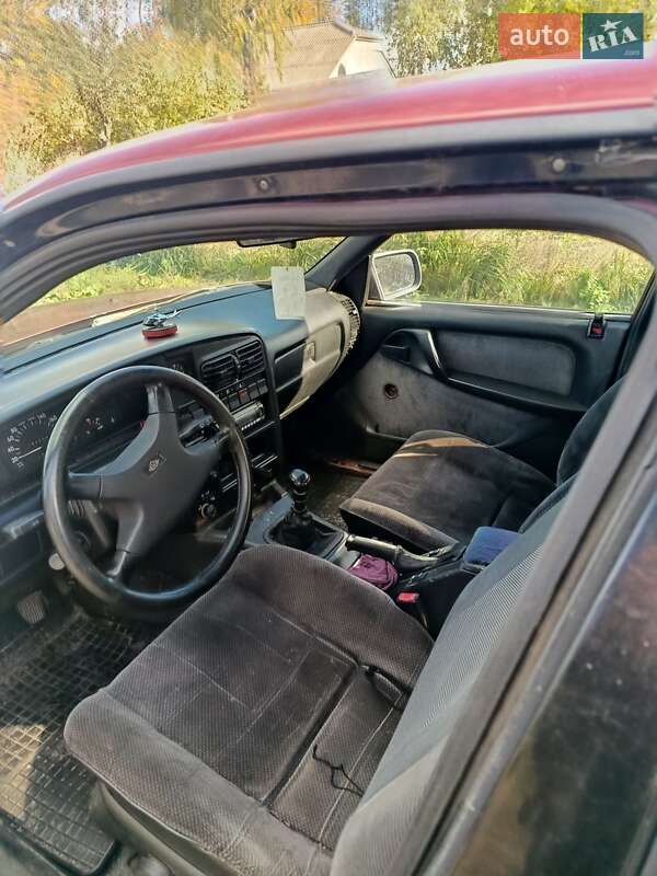 Седан Opel Omega 1992 в Броварах фото 7 Седан Opel Omega 1992 в Броварах