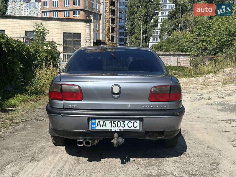 Седан Opel Omega 1998 в Киеве фото 5 Седан Opel Omega 1998 в Киеве