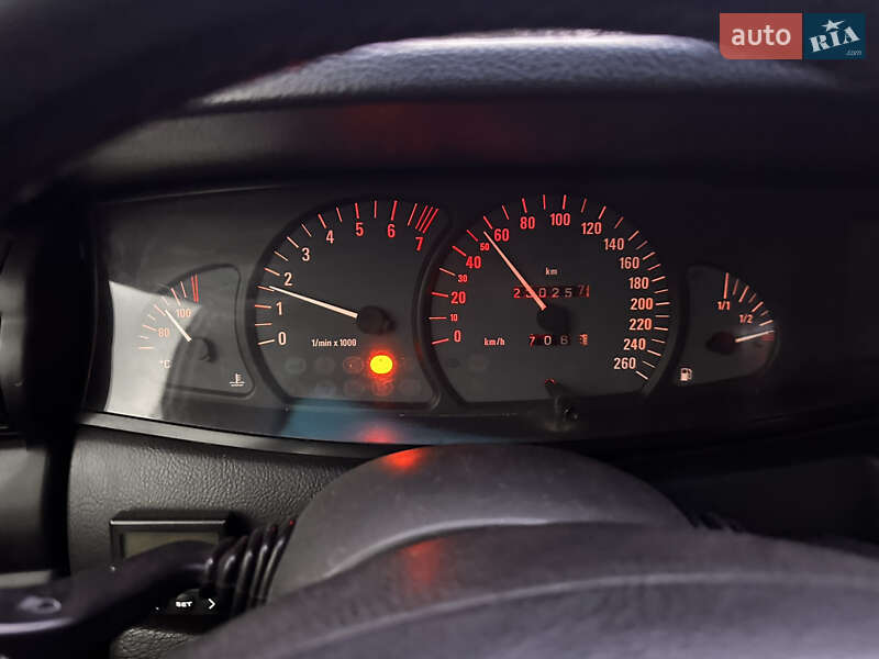 Седан Opel Omega 2000 в Изюме фото 24 Седан Opel Omega 2000 в Изюме