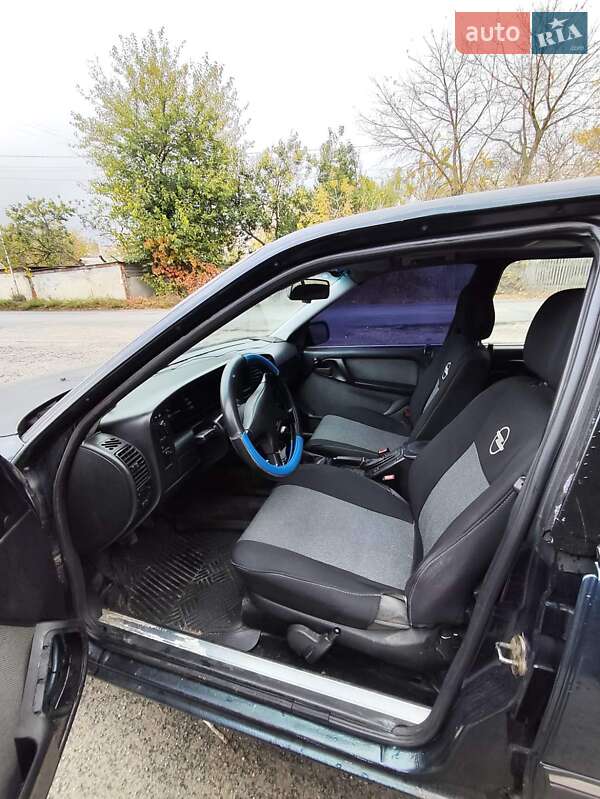 Седан Opel Omega 1991 в Вышгороде фото 5 Седан Opel Omega 1991 в Вышгороде