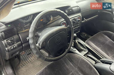 Седан Opel Omega 1995 в  фото 10 Седан Opel Omega 1995 в