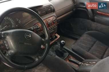 Седан Opel Omega 1999 в  фото 3 Седан Opel Omega 1999 в