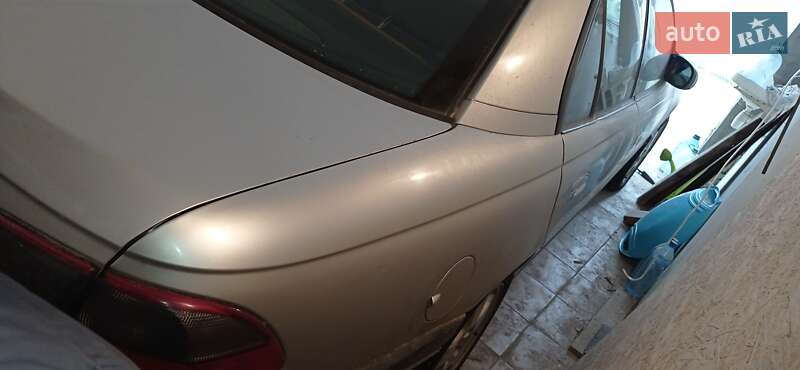 Седан Opel Omega 1999 в Киеве