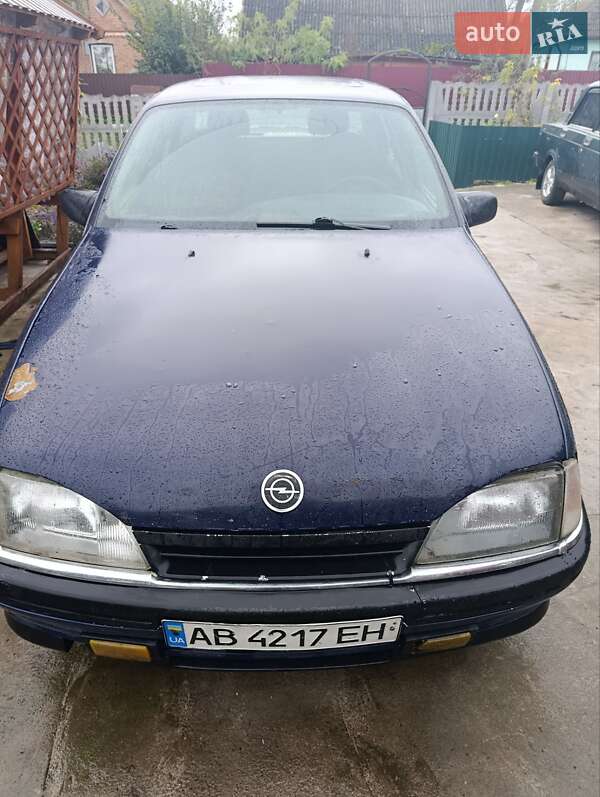 Седан Opel Omega 1991 в Виннице фото Седан Opel Omega 1991 в Виннице