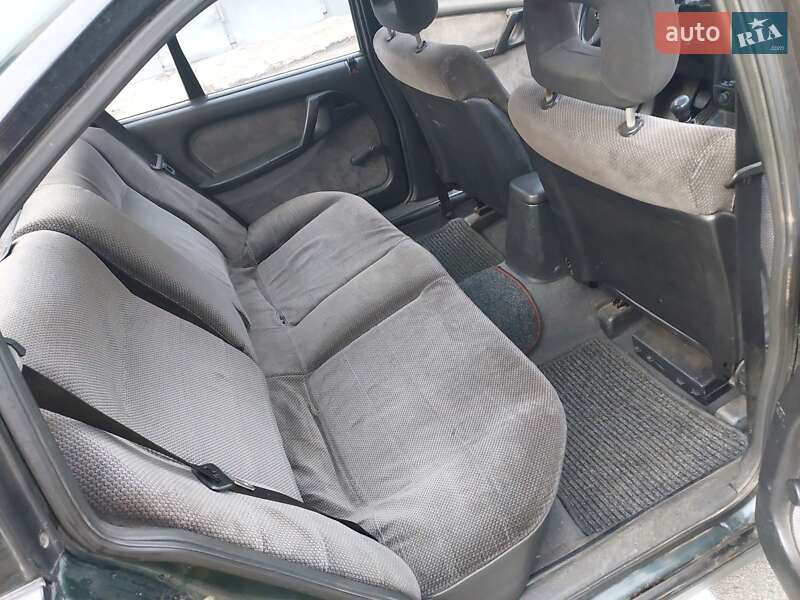 Седан Opel Omega 1992 в Києві фото 12 Седан Opel Omega 1992 в Києві