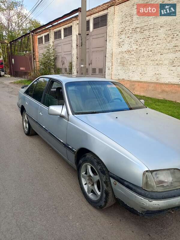 Седан Opel Omega 1988 в Одессе фото Седан Opel Omega 1988 в Одессе