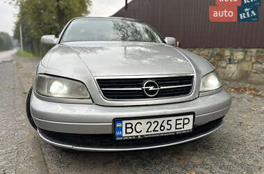 Седан Opel Omega 2000 в 