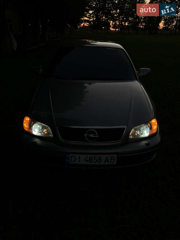 Седан Opel Omega 1999 в Житомире