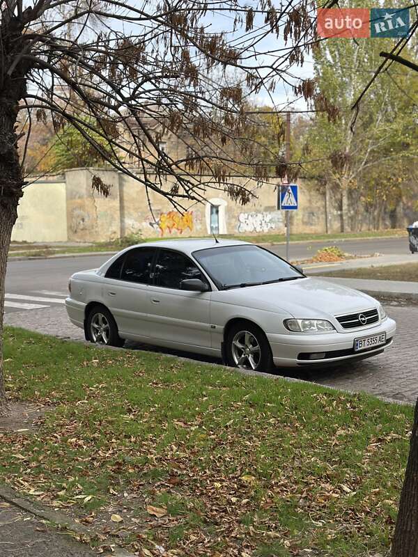 Седан Opel Omega 2001 в Николаеве