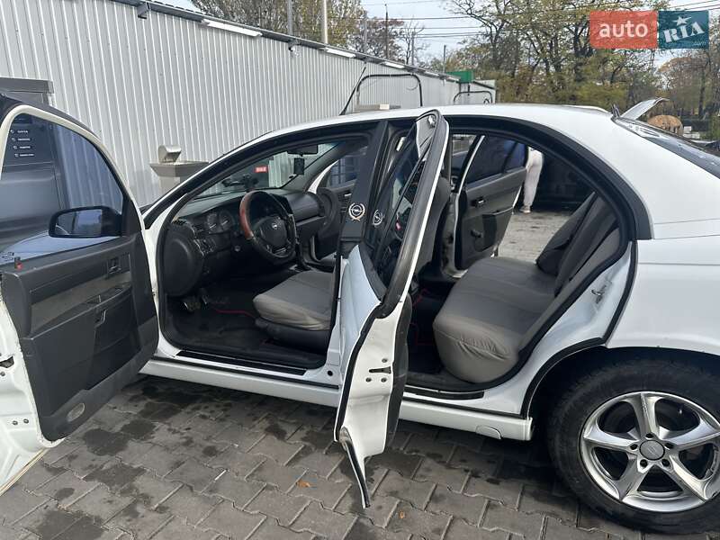 Седан Opel Omega 2001 в Николаеве