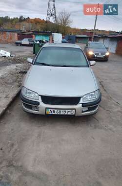 Седан Opel Omega 1995 в Киеве