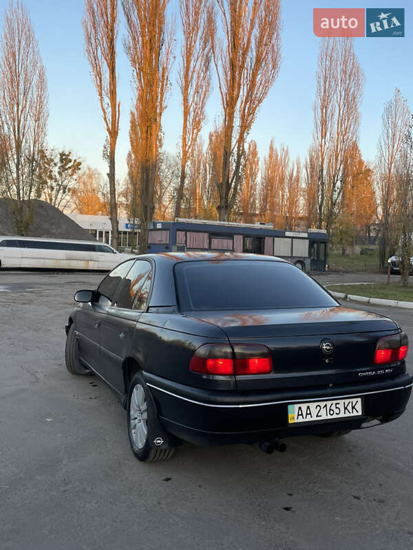 Седан Opel Omega 1995 в Києві фото 4 Седан Opel Omega 1995 в Києві