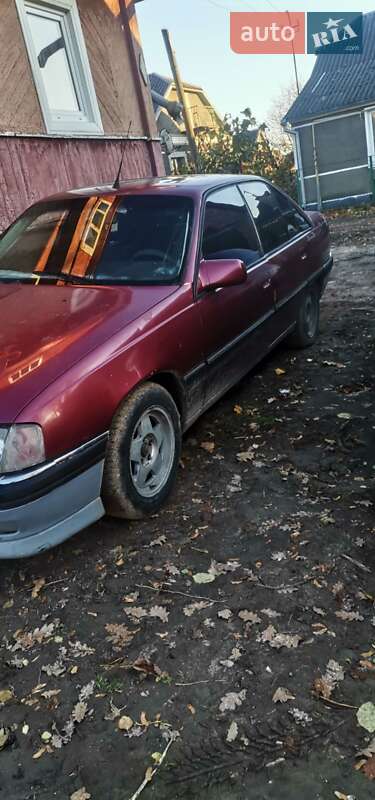 Седан Opel Omega 1992 в Владимире фото 2 Седан Opel Omega 1992 в Владимире