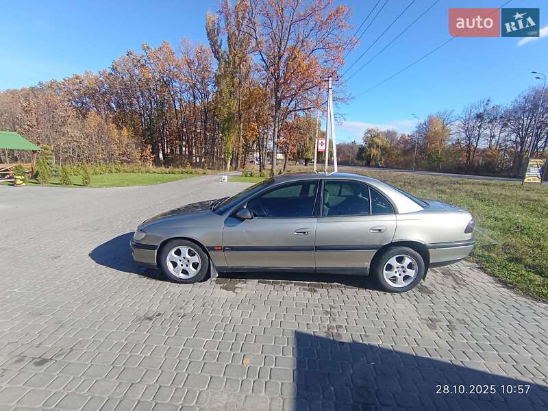 Седан Opel Omega 1999 в Виннице