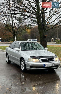 Седан Opel Omega 2002 в Ровно