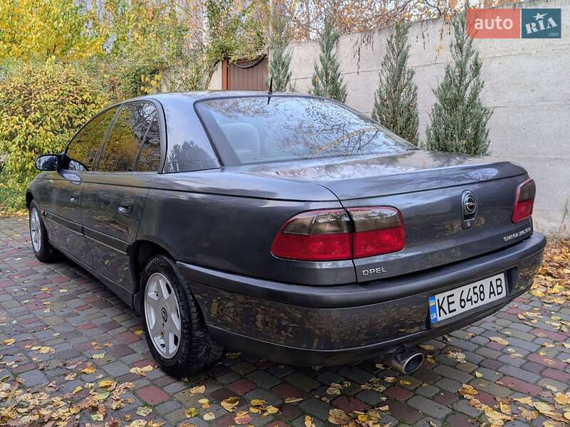 Седан Opel Omega 1997 в Днепре