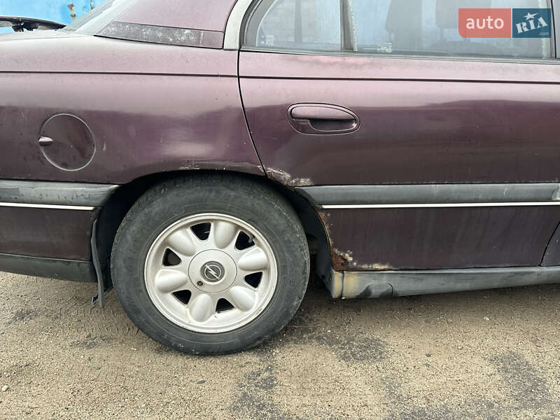 Седан Opel Omega 1994 в Запорожье
