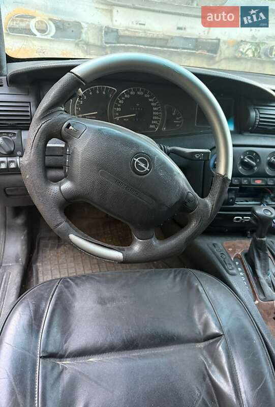 Седан Opel Omega 1995 в Дніпрі