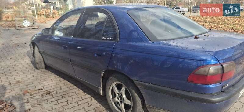 Седан Opel Omega 1994 в Львове