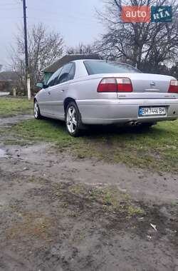 Седан Opel Omega 2000 в Білопіллі