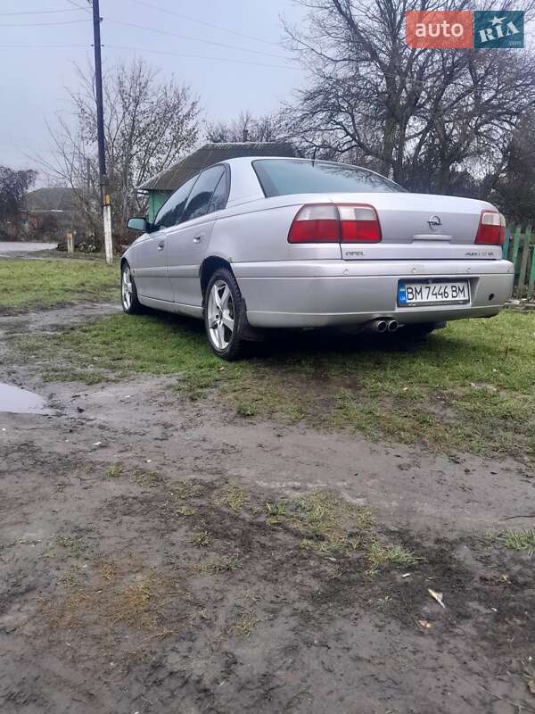 Opel Omega 2000