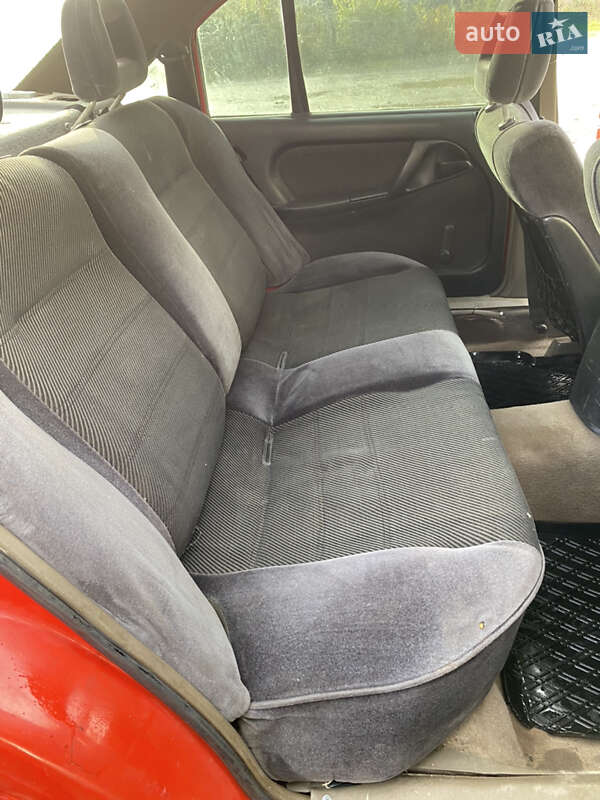 Седан Opel Omega 1987 в Городенке