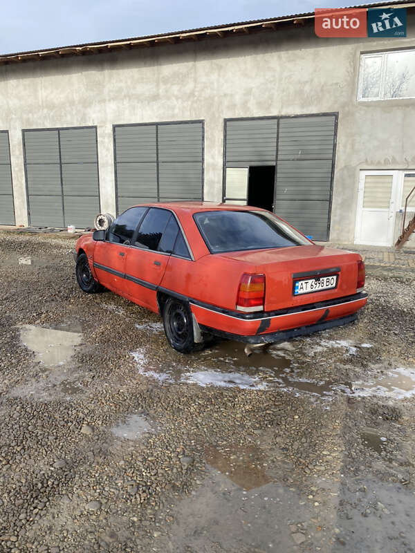Седан Opel Omega 1987 в Городенке