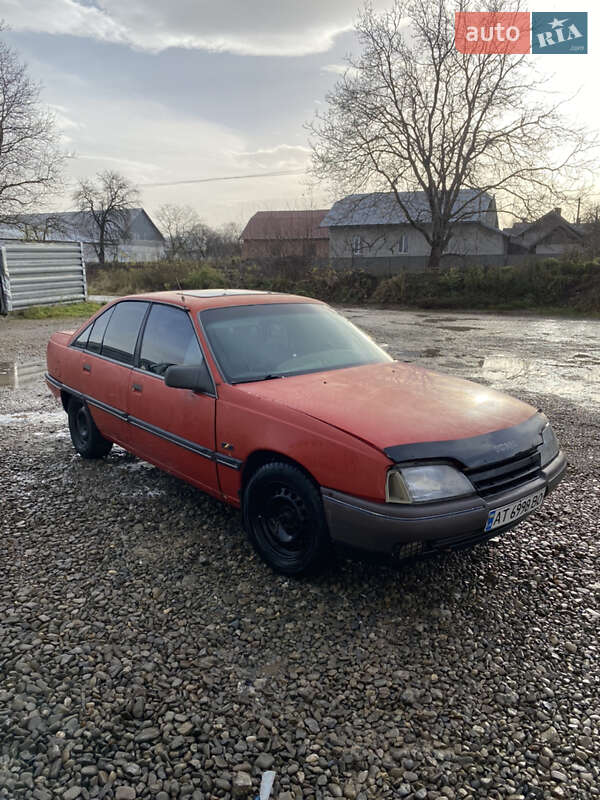 Седан Opel Omega 1987 в Городенке