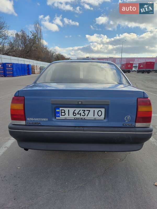 Седан Opel Omega 1987 в Кременчуге