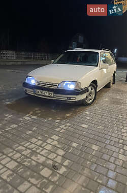 Универсал Opel Omega 1992 в Дунаевцах