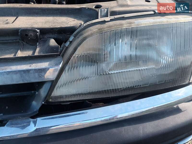 Седан Opel Omega 1991 в Южном