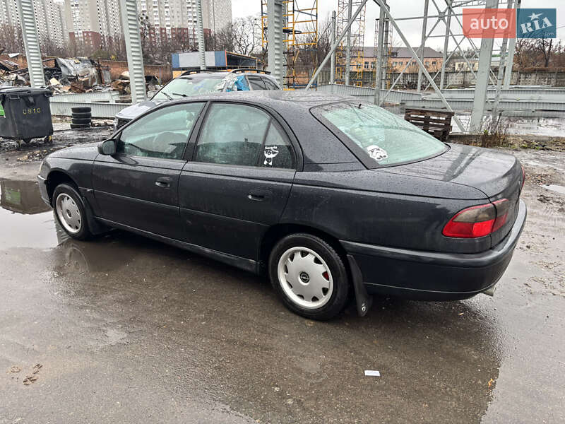 Седан Opel Omega 1996 в Киеве фото 3 Седан Opel Omega 1996 в Киеве
