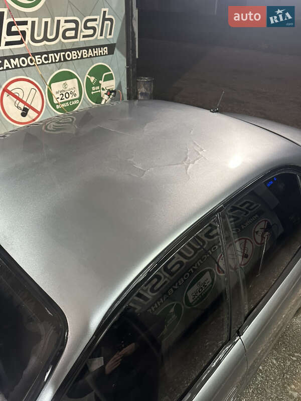 Седан Opel Omega 2000 в Черновцах