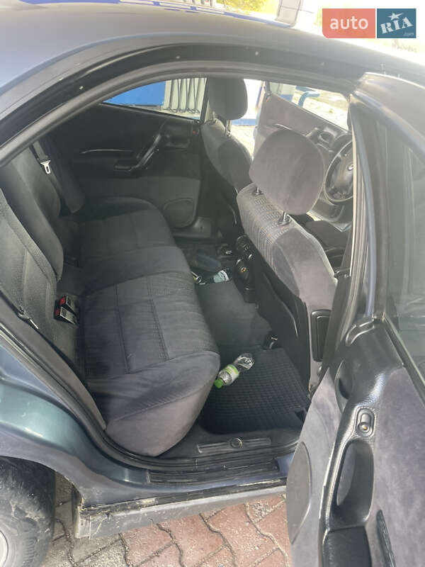 Седан Opel Omega 1998 в Надвірній