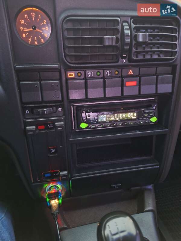 Седан Opel Omega 1990 в Полтаві