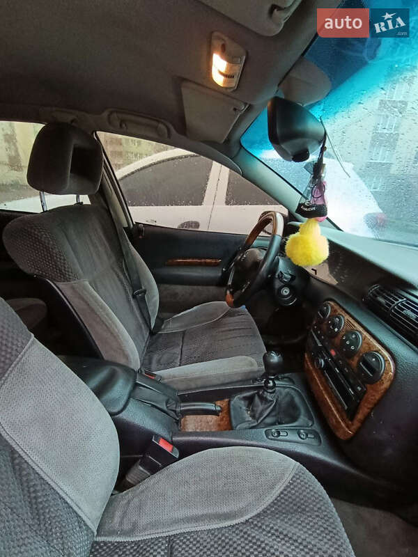 Седан Opel Omega 1997 в Хмельницком