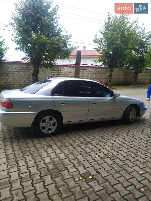 Седан Opel Omega 1999 в Сокирянах