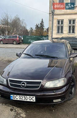 Седан Opel Omega 2001 в Городке