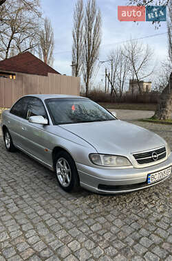 Седан Opel Omega 2000 в Львове