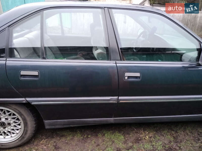 Седан Opel Omega 1988 в Переяславе фото 3 Седан Opel Omega 1988 в Переяславе