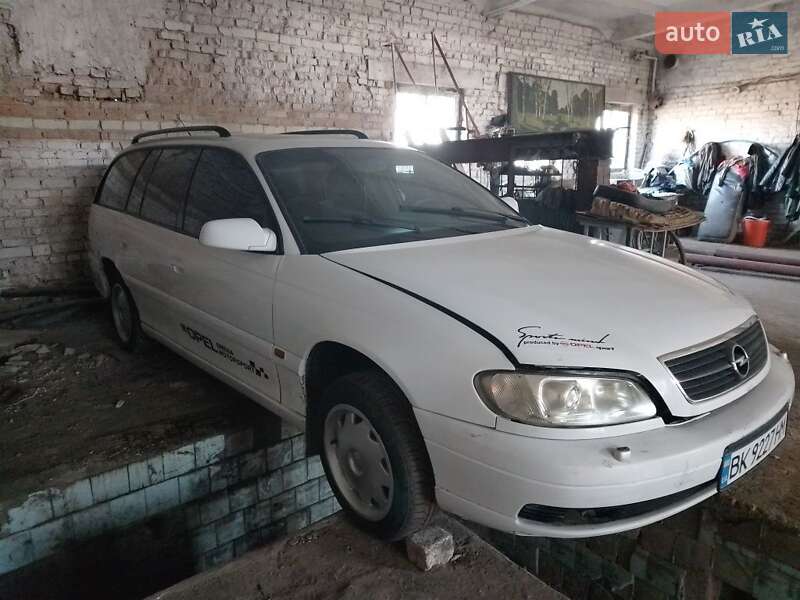 Opel Omega 2001
