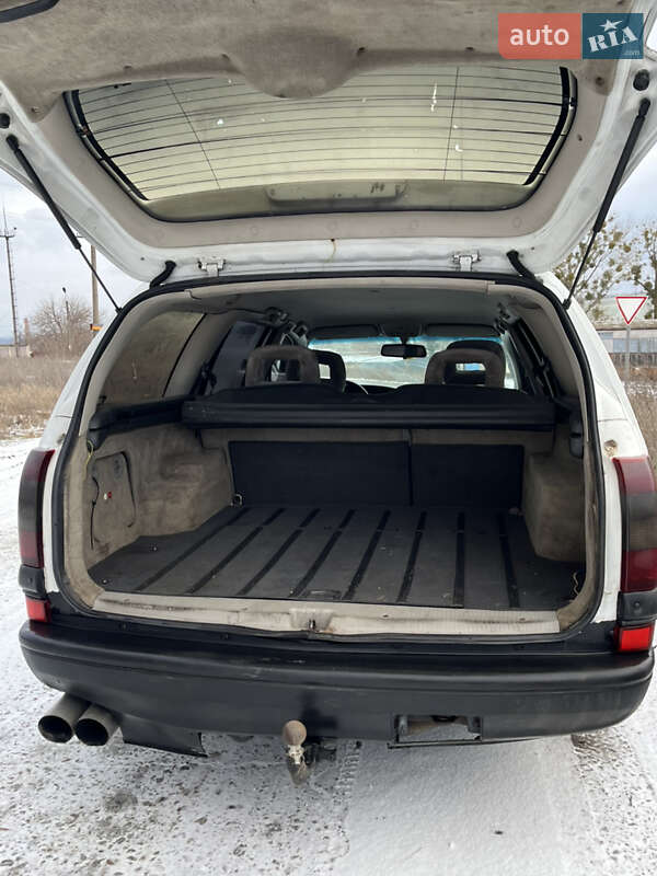 Универсал Opel Omega 1995 в Червоному Донце