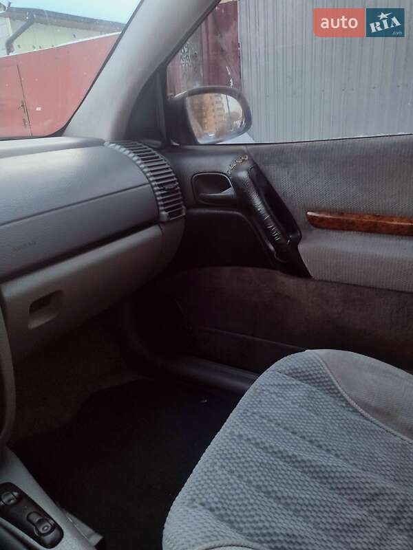 Седан Opel Omega 1995 в Житомирі