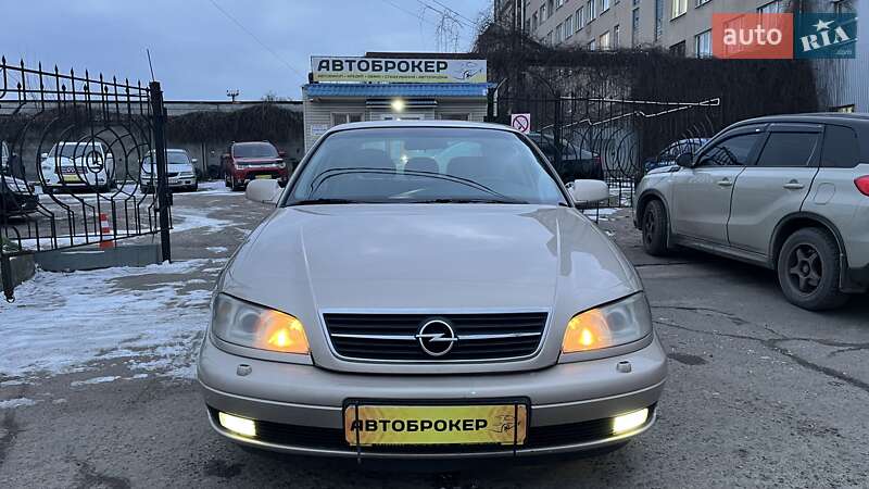 Седан Opel Omega 2001 в Николаеве