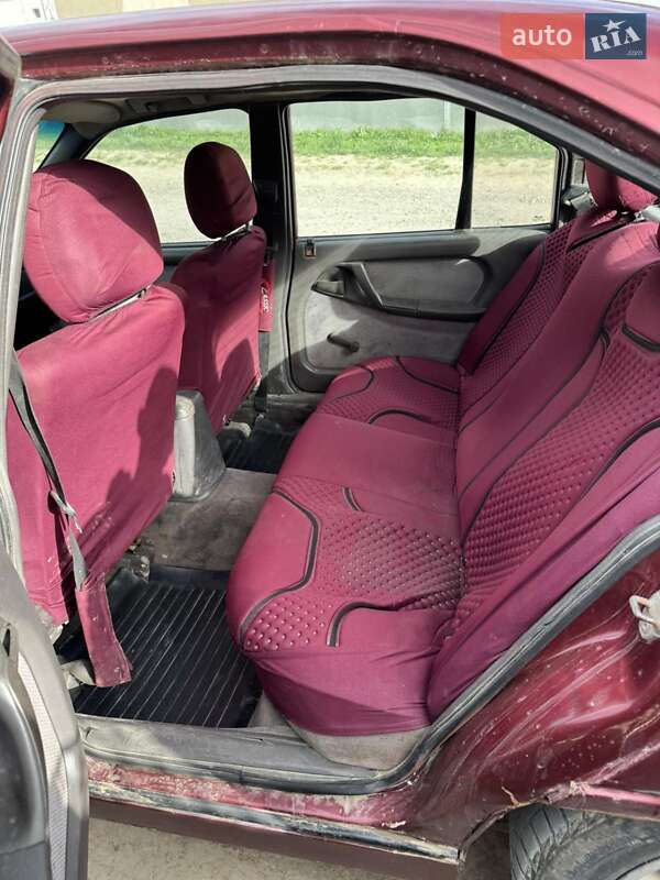 Седан Opel Omega 1989 в Черновцах