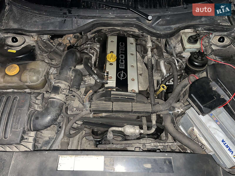 Універсал Opel Omega 2001 в Львові