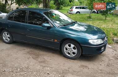 Седан Opel Omega 1995 в Івано-Франківську