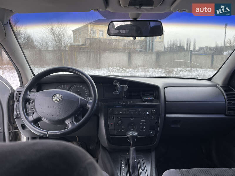 Седан Opel Omega 2000 в Кременчуге фото 8 Седан Opel Omega 2000 в Кременчуге